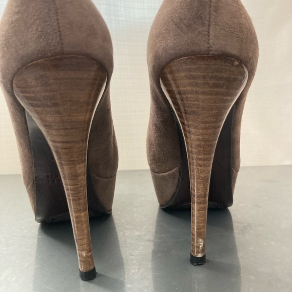 Stuart Weitzman Light Brown Suede Platform Pumps Heels Size 6.5 - Picture 5 of 12